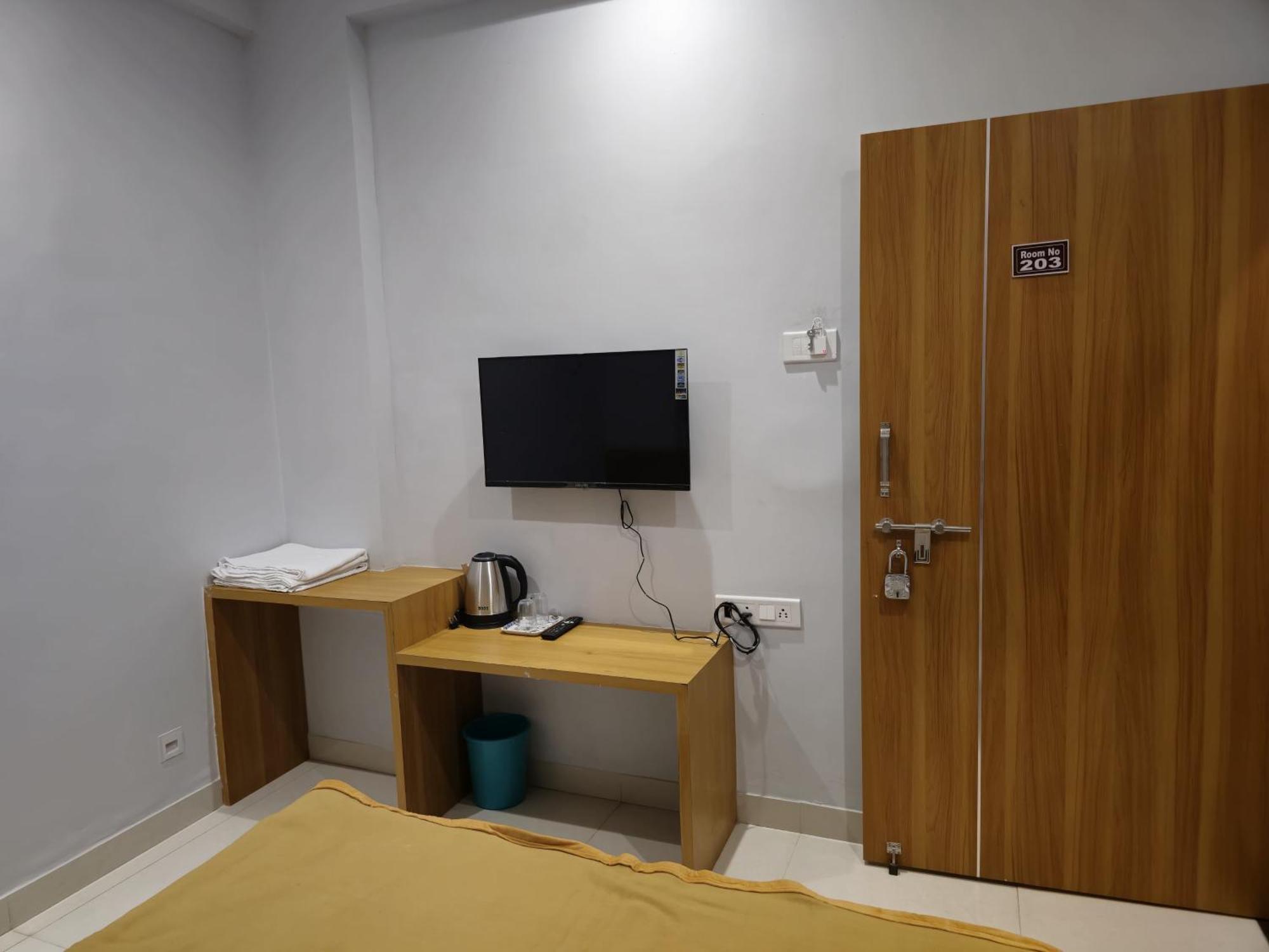 Vivanta Inn Lodge, سولابور المظهر الخارجي الصورة
